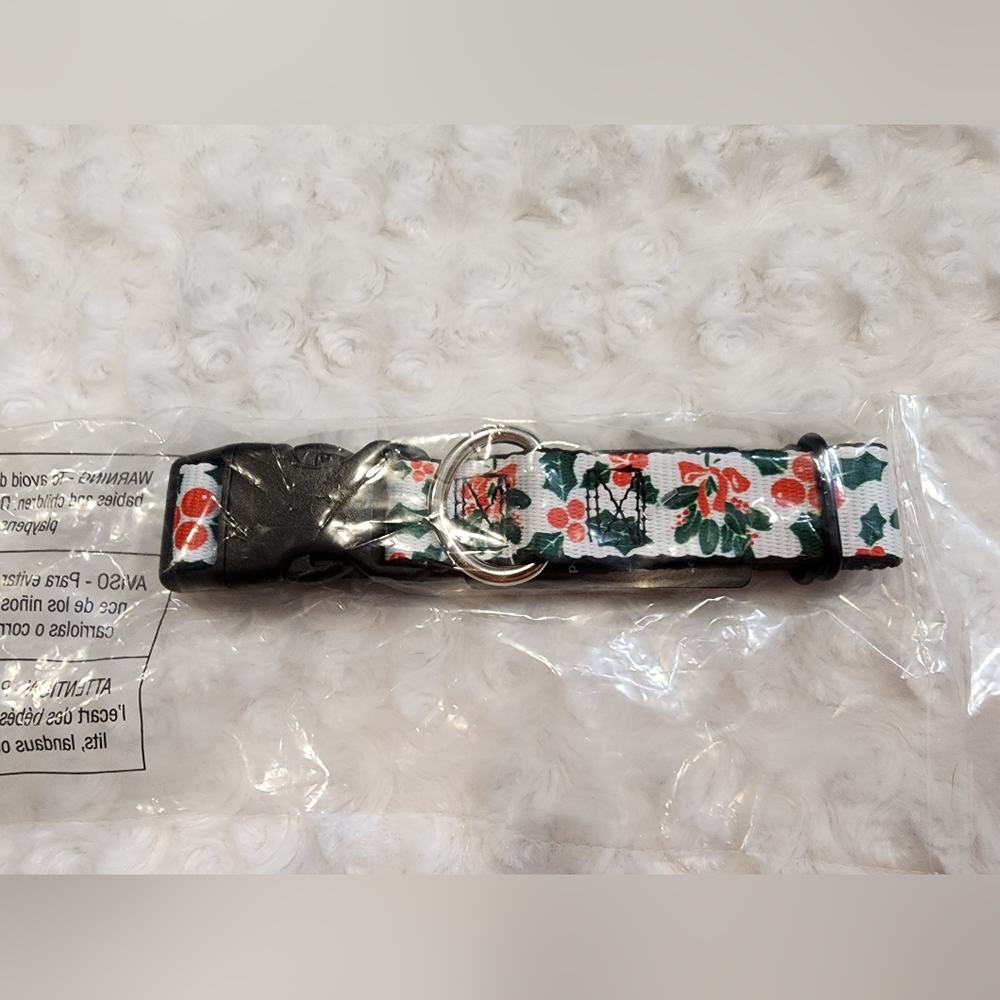 Mistletoe Collar - Picture 2 of 3